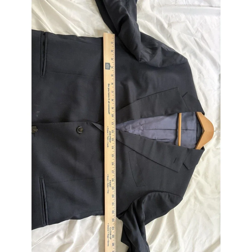 Suitsupply good minimal
